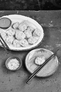 Steamed Cheese Momos [8 Pieces]
