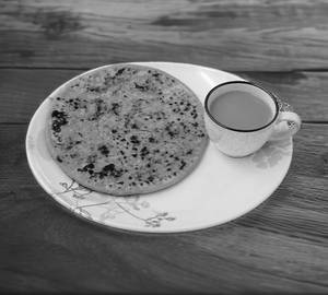 Chaa Aloo Paratha