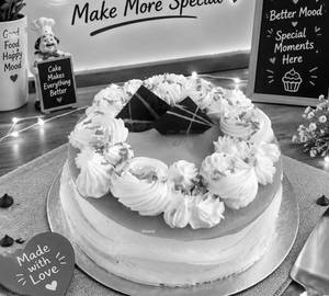 Special Butterstoch Crush Loded Cake 500G