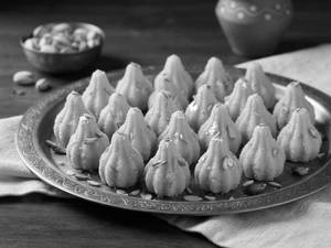 Kesar Modak