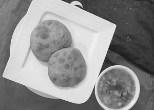 Khasta Kachori [2 pieces] With Aloo Sabzi