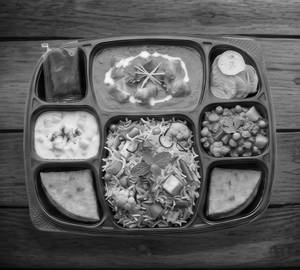 Anandam Special Veg Thali (No Onion Garlic)