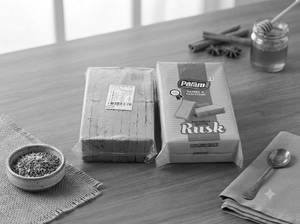 Saunfia Rusk [250 Grams]