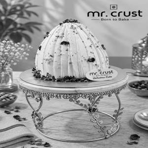 Festive Dome Pineapple Cake 750gms