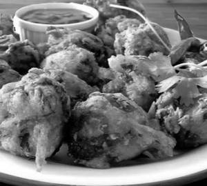 Veg Pakoda [4 Pieces]