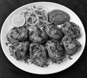 Chicken Tikka Kebab (8 Pieces)
