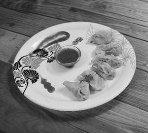 Chicken Steamed Momos [6 Pieces]