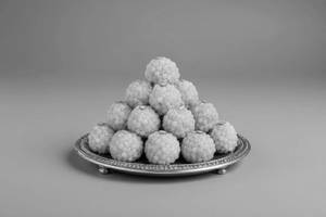 Boondi Laddoo