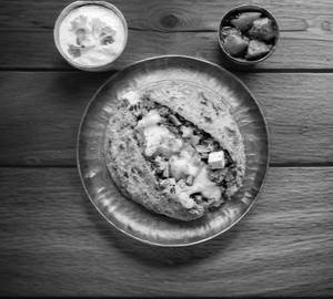 1  Paneer Cheese Stuffed Paratha single with dahi 100 g(Extra Cheese)