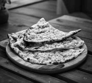 Garlic naan