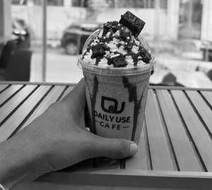 Chocolate cold coffee