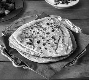 Plain Paratha 2 Pieces
