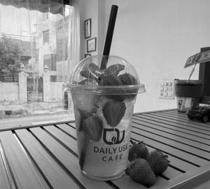 Strawberry iced tea