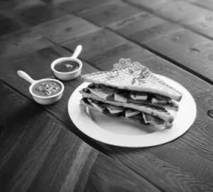 Peri Peri Paneer Sandwich