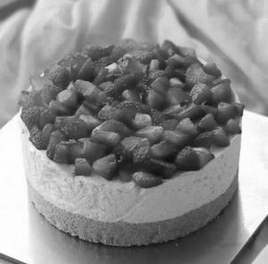 Strawberry cheese premium exotic cake