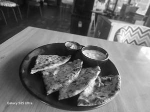 Mix Veg Paratha