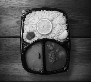 Steam Rice+ Chicken Curry (2Pcs)+ Dal/Sabji+ Pickles/Chutney+ Lemon+Onion