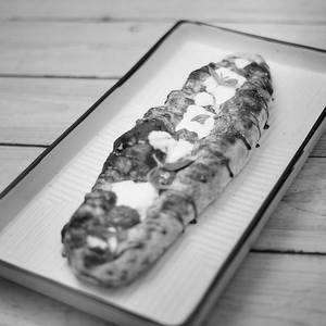 Stracciatella & Roasted Cherry Tomato Pizza Dog[n]