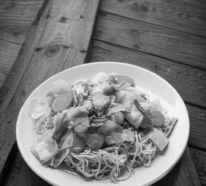 Egg Chowmein Gravy