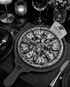 BBQ Barn Burner Pizza