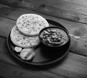 Chole Kulcha Suji 3 Pcs