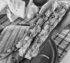 Schezwan sandwich
