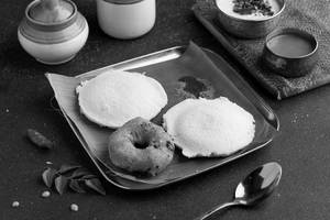 2 Idli + 1 Vada