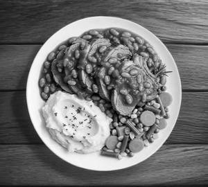 Roast Lamb in Bean Sauce (Served with Vegetables & Potatoes)