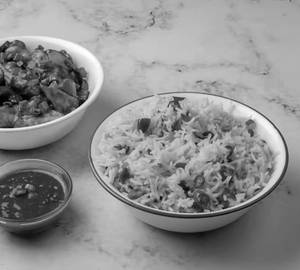 Paneer Chilli + Fried Rice (Serves 1)