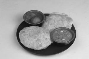 Luchi ( 4pcs Poori ) With Aloo Dum / Cholar Dal