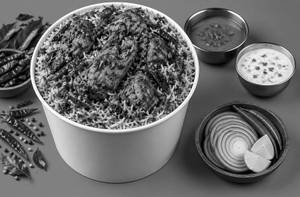 Kakinad Dry Chicken Biryani [Small Bucket,2.2 Kg]