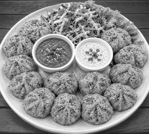 Multigrain Steam Veg Half Momos
