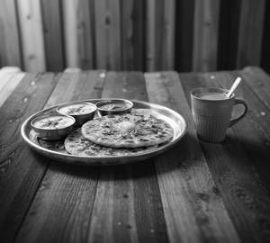 1 Aloo Paratha With Hot Tea