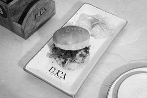 Classic Smash Beef Burger