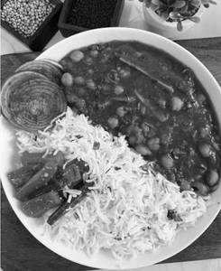 Amritsari Chole With Rice