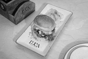 Duca Gobi Tikki Burger