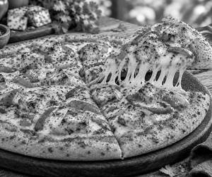 Tandoori Paneer Pizza (regular)