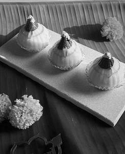 Mawa Modak [online]