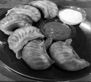 Paneer Fried Momo [6 Pieces]