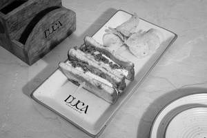Spicy Thecha Paneer Sandwich