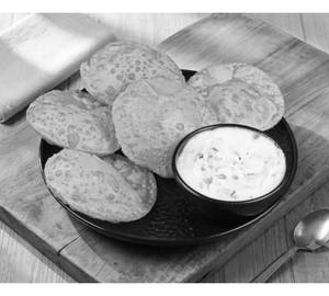 Shrikhand Poori