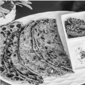 Aloo Methi Paratha Combo
