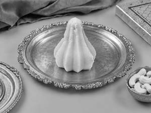 Kaju Modak [Big 125 G, 1 Piece]
