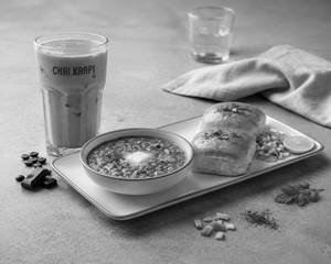 Pav Bhaji With Thandi Kaapi (classic Cold Coffee)
