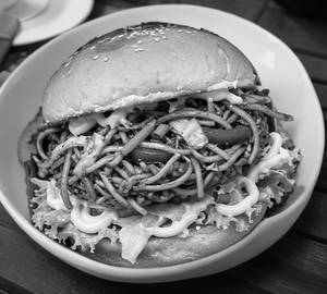 Chowmein Burger
