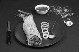 Jumbo Egg Chicken Manchurian Roll