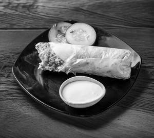 Barbecue chicken shawarma roll