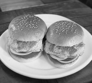 Egg Burger- Benzo