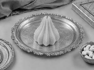 Kesar Kaju Modak [ Big 125 G, 1 Piece]