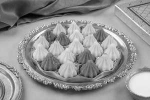 Assorted Modak Box [11Pieces]